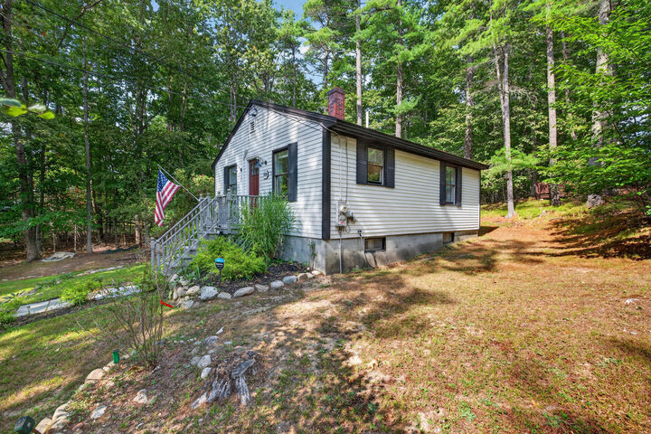 Property Photo:  103 Sunny Brook Circle  ME 04061 