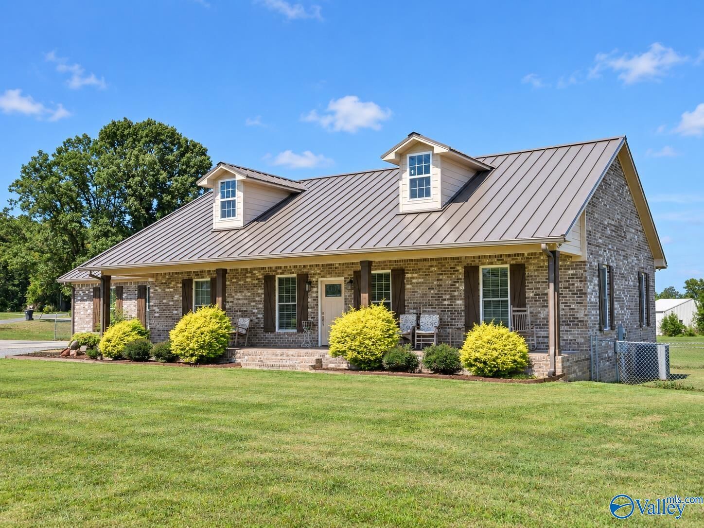 Property Photo:  19190 Alabama Highway 75  AL 35978 