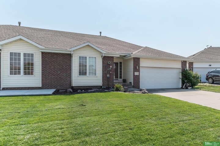 Property Photo:  2713 Lakeview Circle  NE 68048 