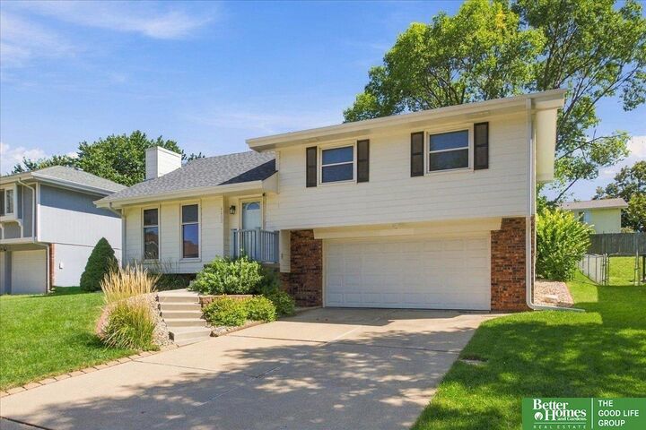 Property Photo: 6623 S 108 Terrace NE 68137