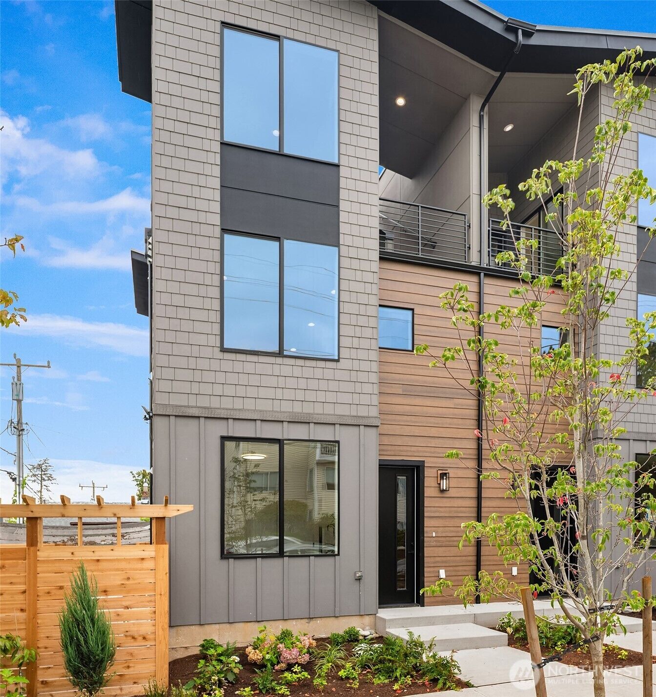 Property Photo: 807 N 39th Street WA 98103