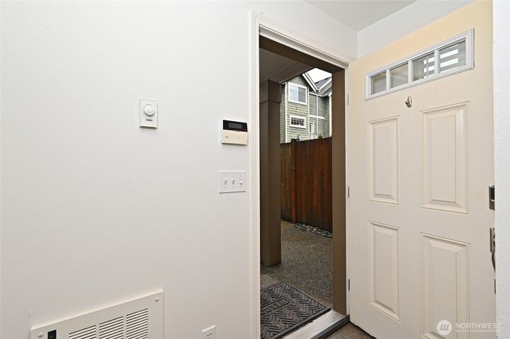 Property Photo:  8509  Midvale Avenue N C  WA 98103 