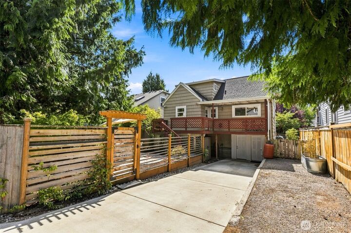 Property Photo: 1116 N 76th Street WA 98103