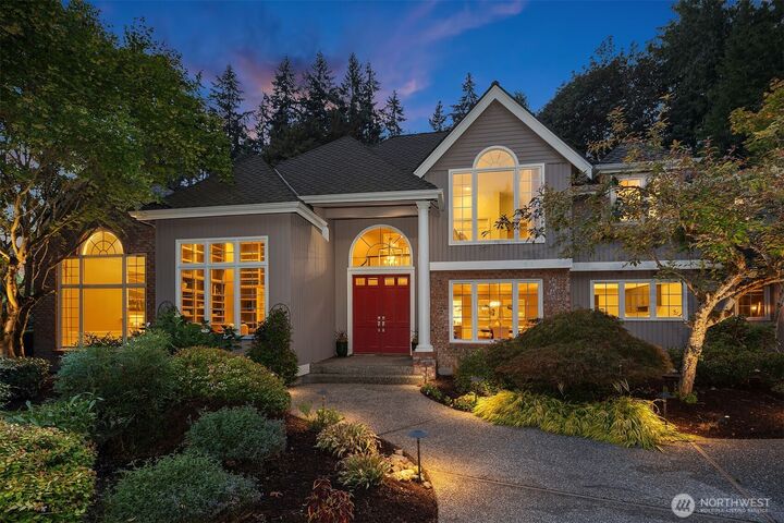 Property Photo: 13543 160th Avenue NE WA 98052