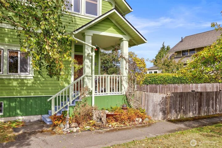 Property Photo:  740  Lincoln Street  WA 98368 