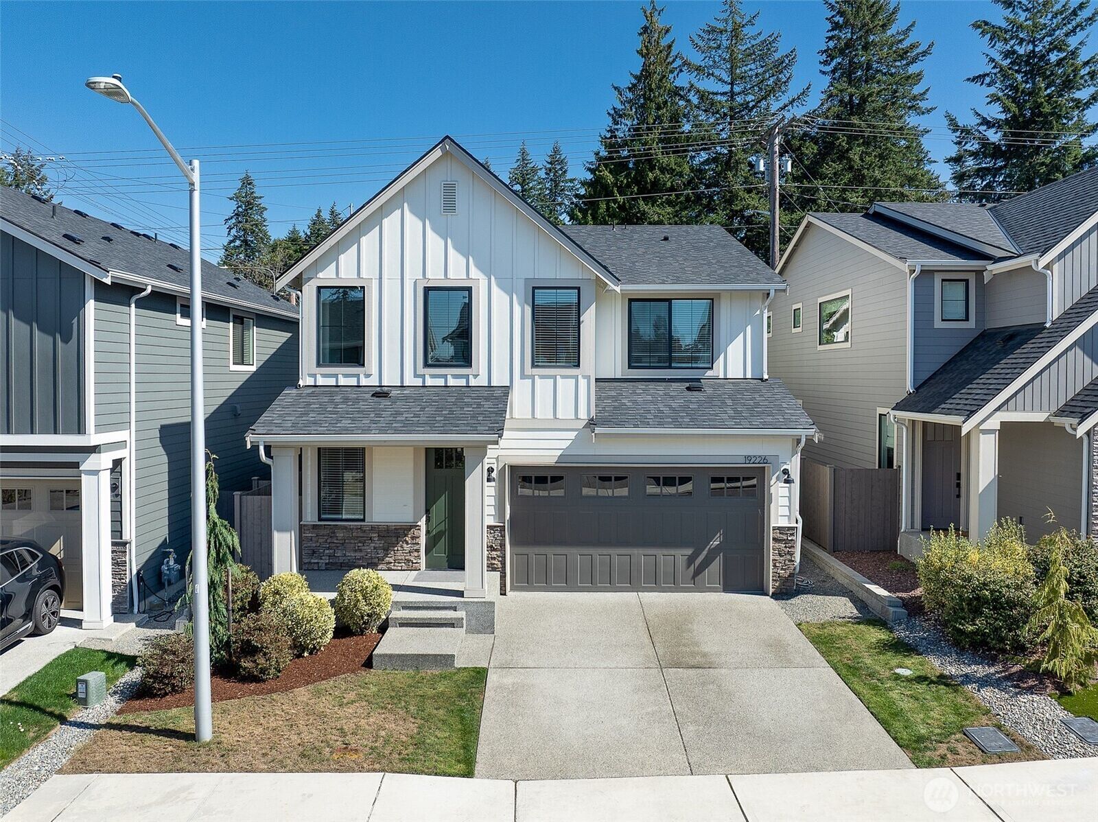 Property Photo:  19226  139th Place SE  WA 98058 