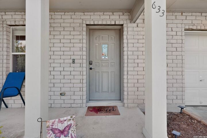 Property Photo:  633 Northgap Dr  TX 78130 