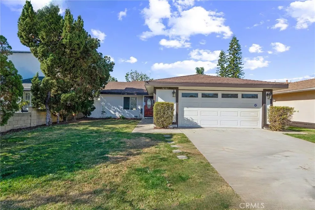 Property Photo: 18501 Cecelia Way CA 90703