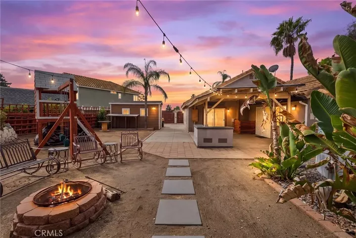 Property Photo:  39015 Corte Pacheco  CA 92562 