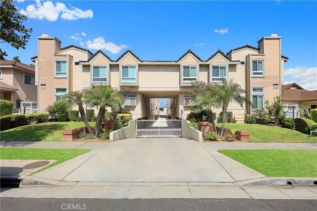 Property Photo: 216 S Marengo G CA 91801