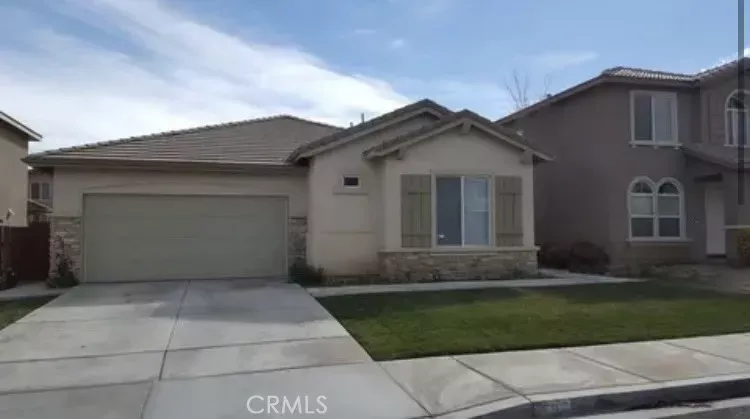 Property Photo:  14307 Gray Fox  CA 92394 