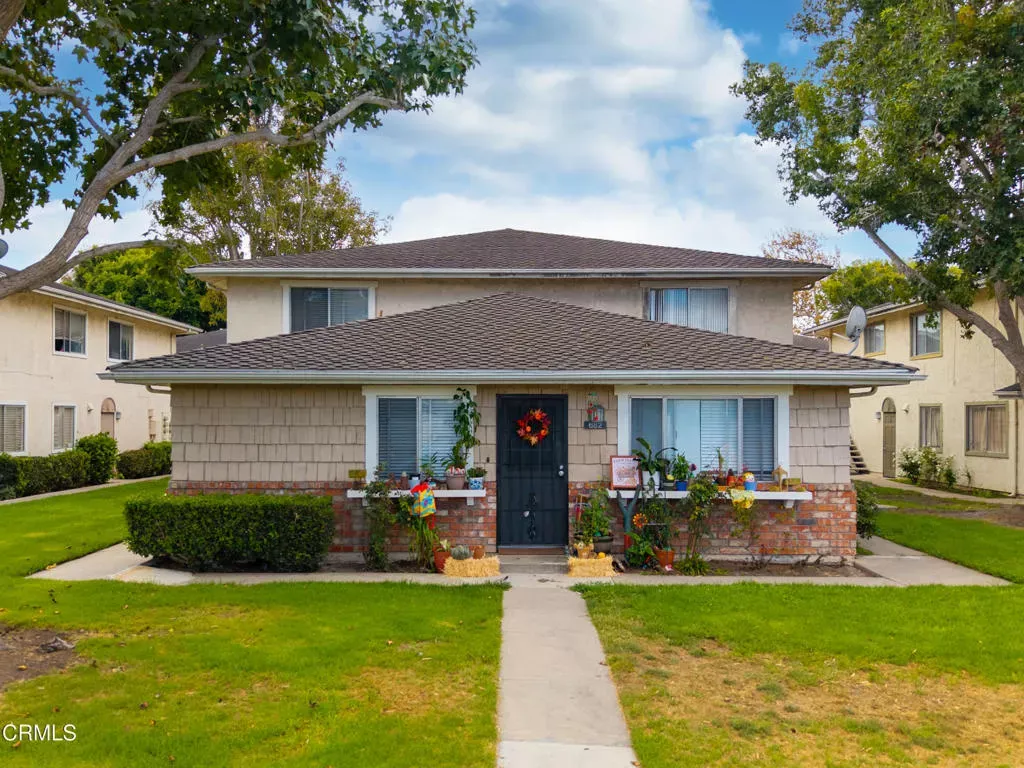 Property Photo:  684 W Hemlock Street  CA 93041 