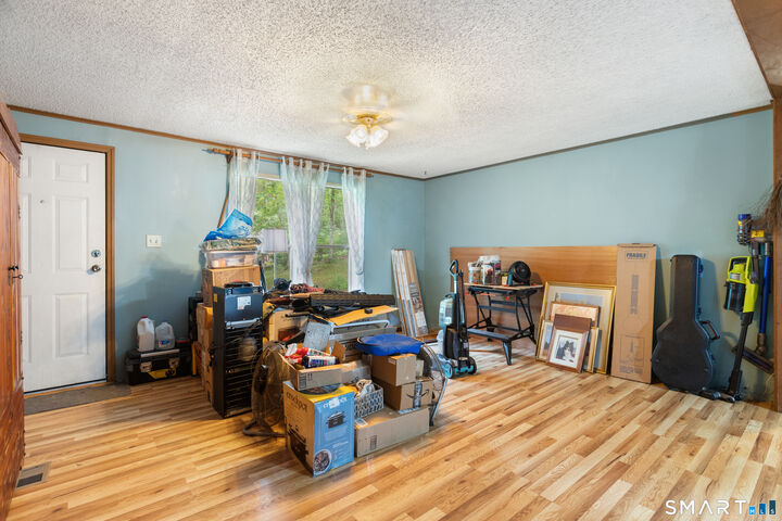 Property Photo:  17 Evergreen Park  CT 06413 
