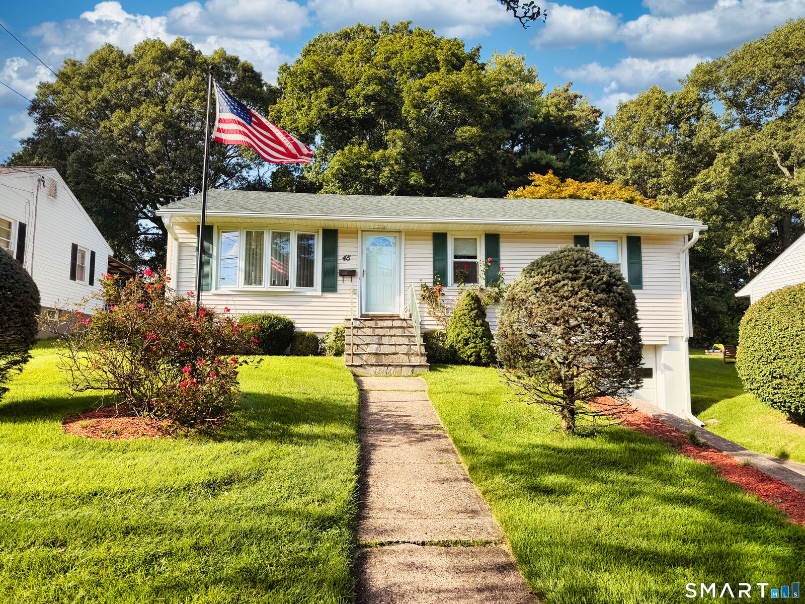 Property Photo:  45 Kasper Circle  CT 06614 