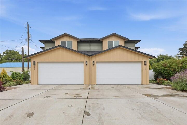 Property Photo: 7805 E Baldwin Ave 7807 E Baldwin Ave WA 99206