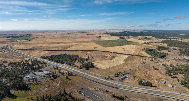 Property Photo:  102D E Cameron Rd  WA 99031 