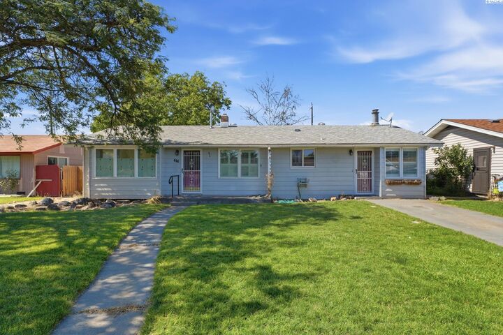 Property Photo:  616 S 2nd Avenue  WA 99344 