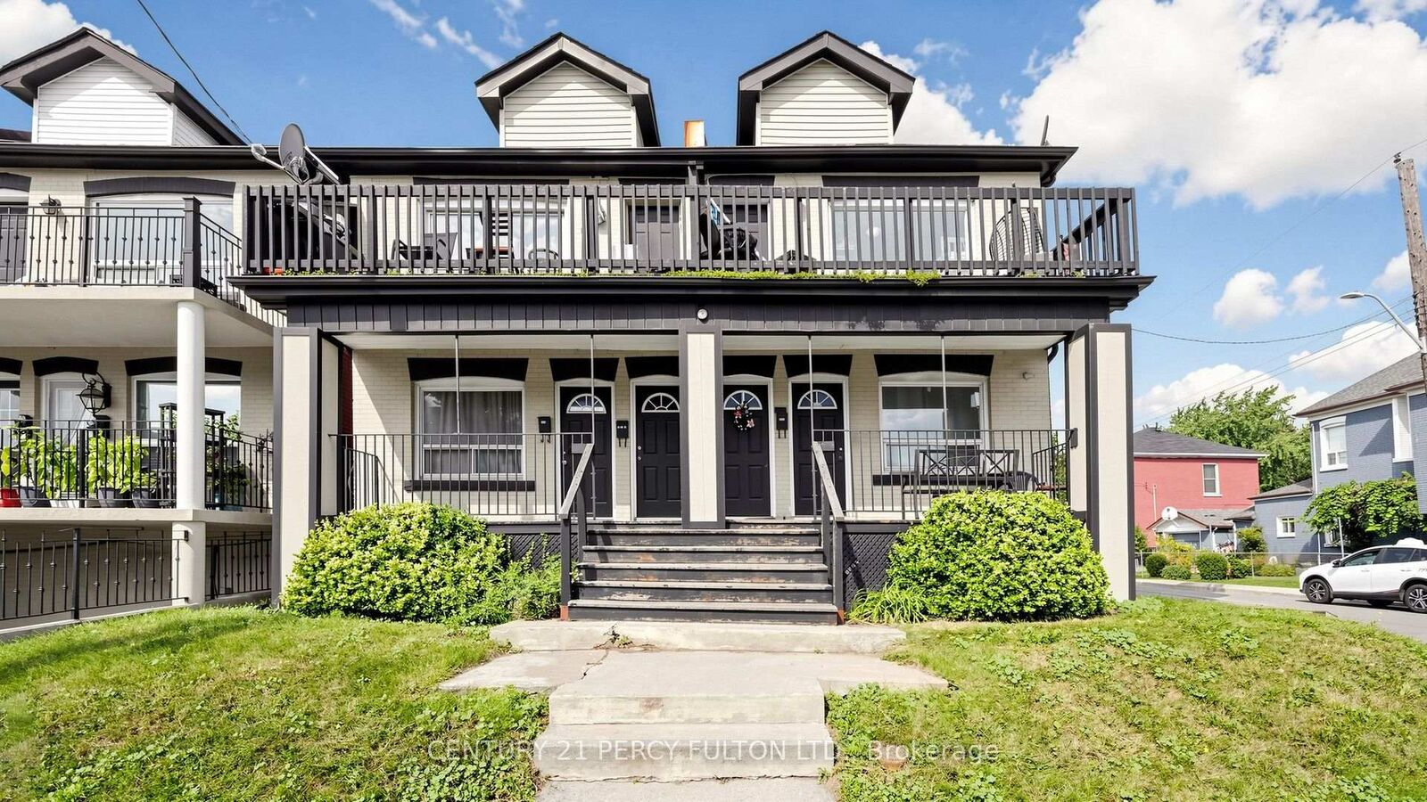 Property Photo: 207-209 Victoria Avenue N ON L8L 5E9