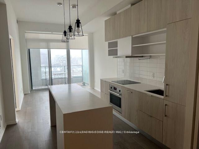 Property Photo:  8 Hillsdale Avenue 1030  ON M4S 0B2 