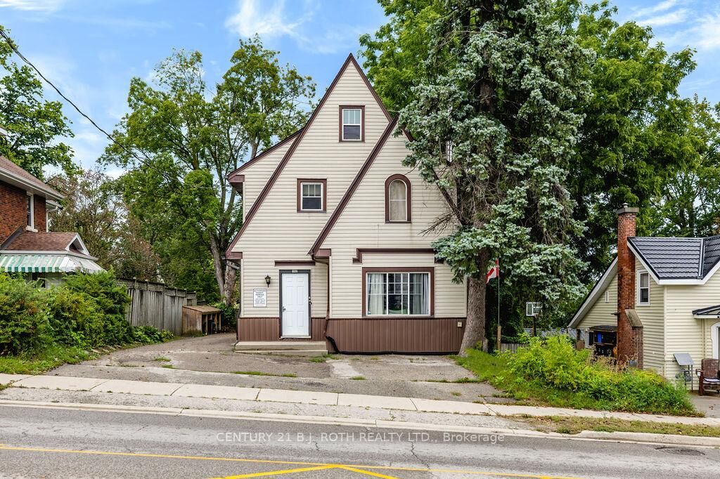 Property Photo:  102 West Street N  ON L3V 5C3 
