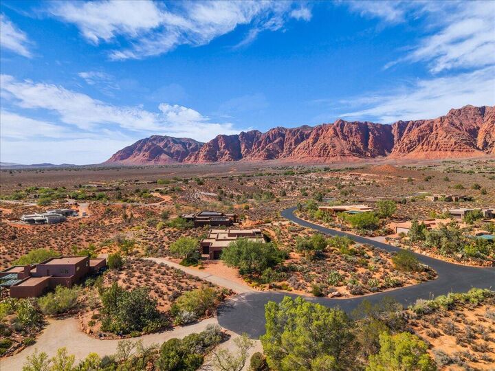Property Photo: 1148 Shonto Way UT 84738
