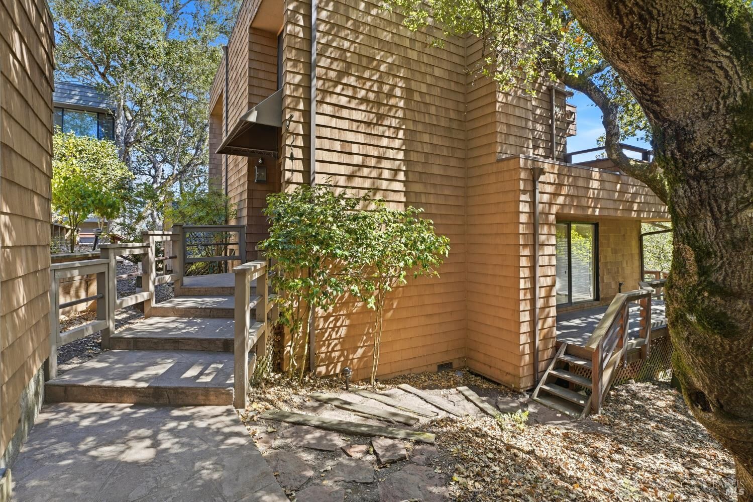 Property Photo:  1672 Deer Run  CA 95405 