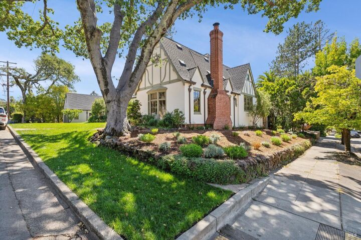 Property Photo: 87 Forbes Avenue CA 94901