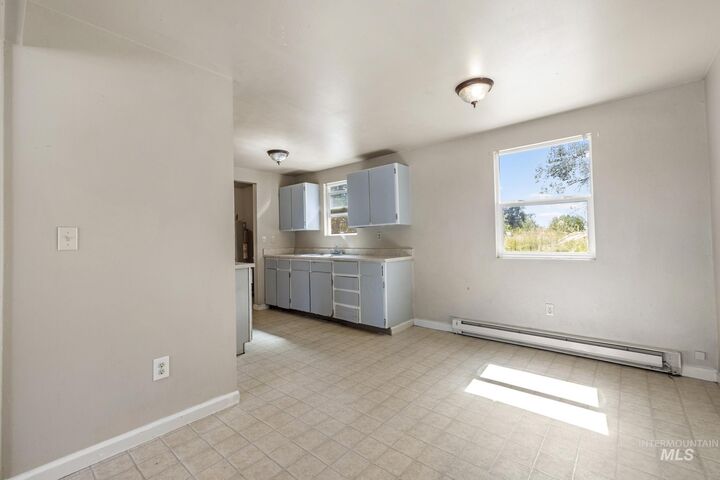 Property Photo: 219 E H Ave ID 83318