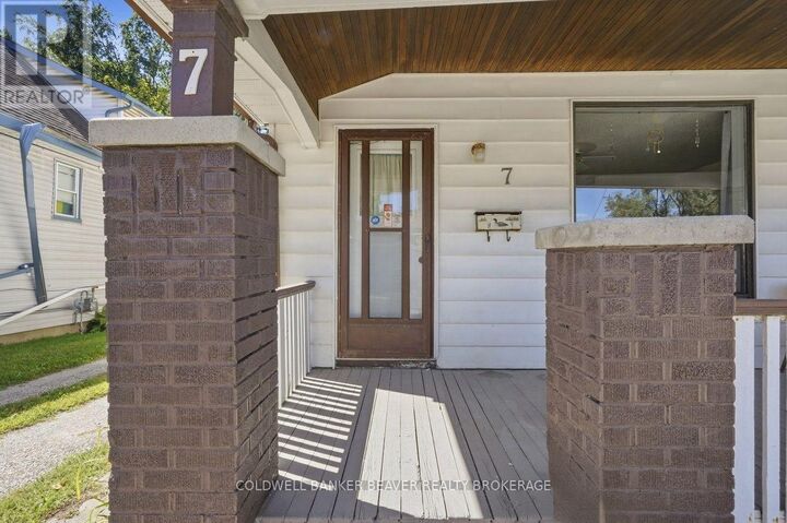 Property Photo:  7 Adelaide Street South  ON N5Z 3J9 