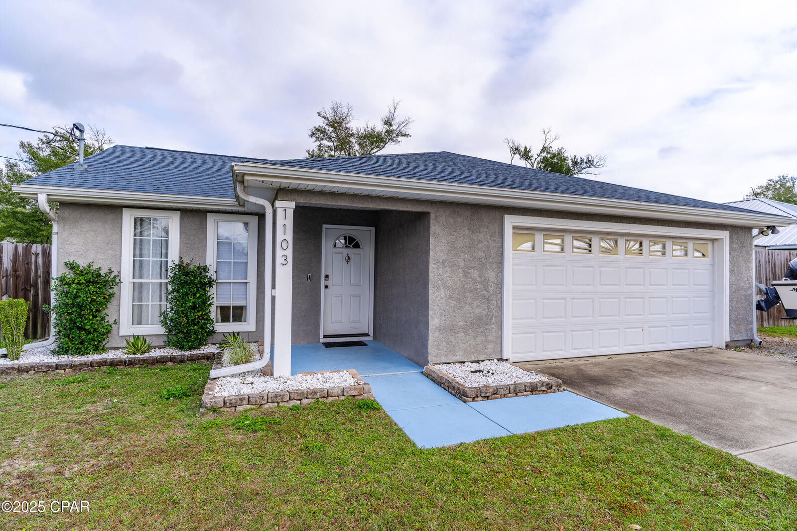 Property Photo:  1103 Mississippi Avenue  FL 32444 