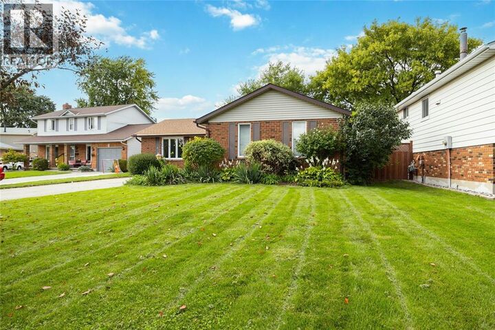 Property Photo:  487 Princeton Crescent  ON N7S 4K1 