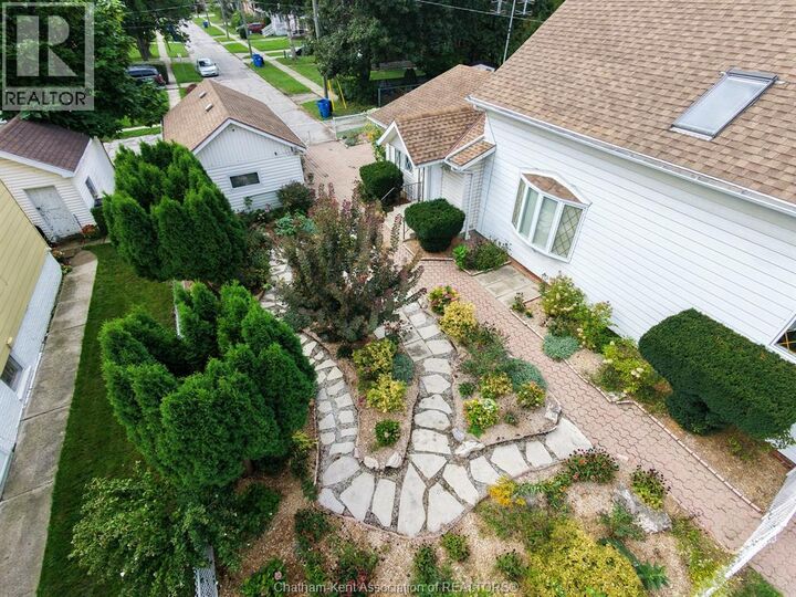 Property Photo:  210 Adelaide Street South  ON N7M 4R9 