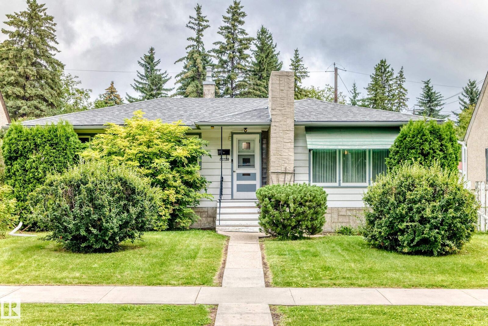Property Photo:  12720 120 Avenue NW  AB T5L 2R1 