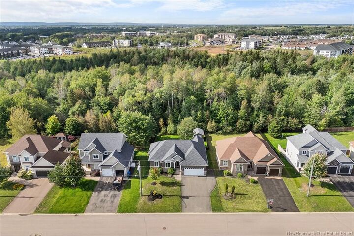 Property Photo:  34 Valmont Crescent  NB E1A 1A2 