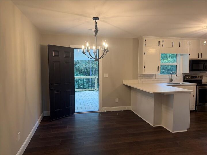 Property Photo:  125 Westview Street  GA 30114 