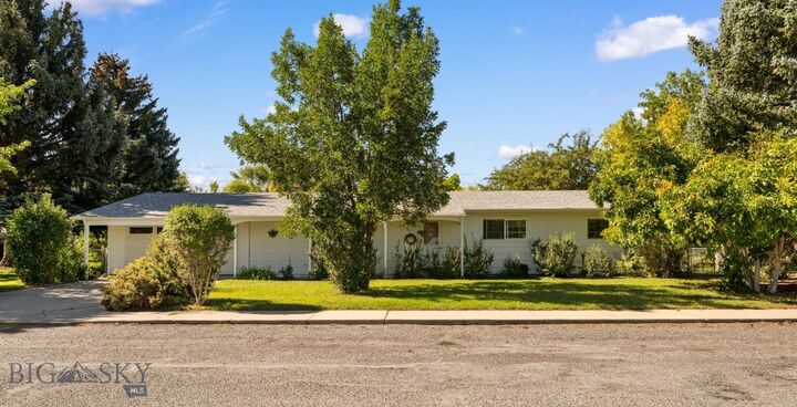 Property Photo:  922 E Morse Street  MT 59725 