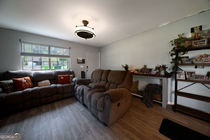 Property Photo: 1302 Iron Gate Boulevard GA 30238