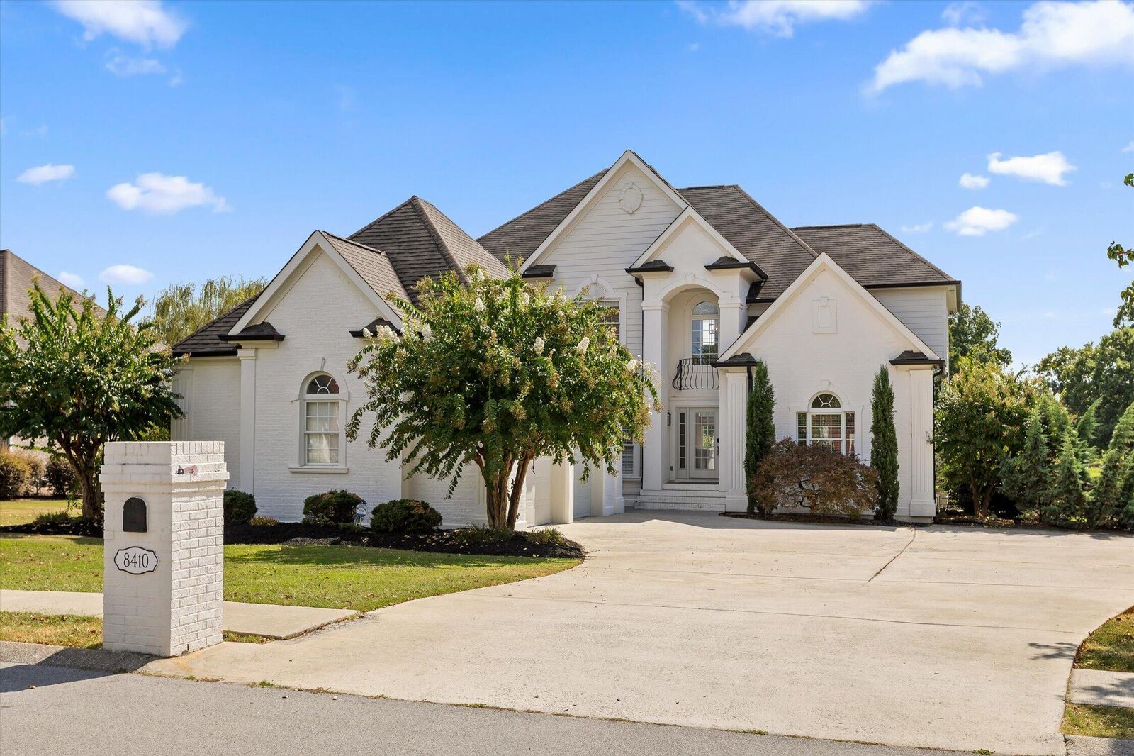 Property Photo: 8410 Rambling Rose Drive TN 37363