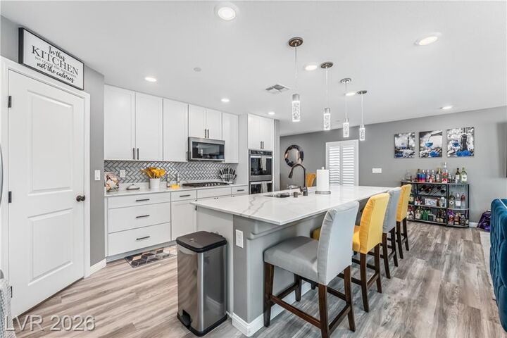 Property Photo: 6821 Calvitero Street NV 89149
