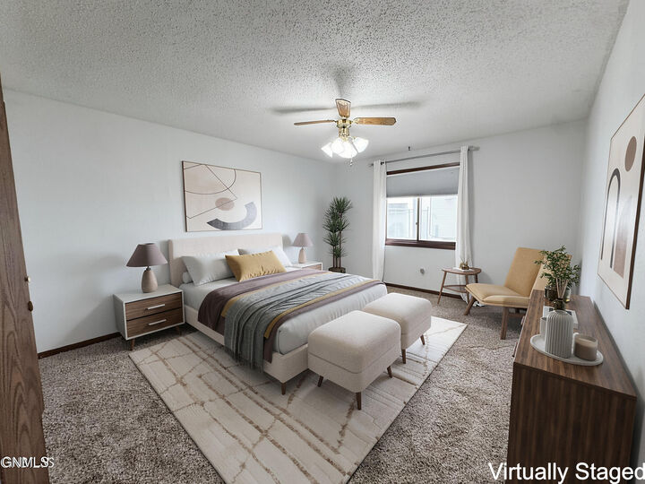 Property Photo: 1147 Jefferson Avenue ND 58504