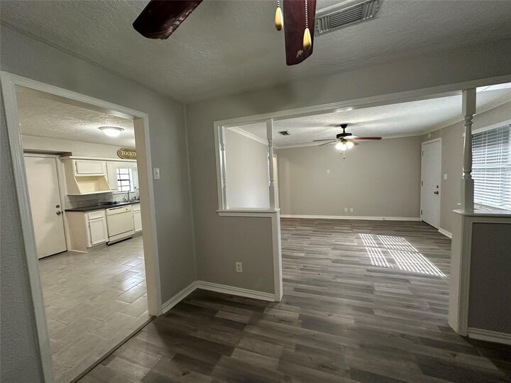 Property Photo:  9505 Everglade Drive  TX 77078 