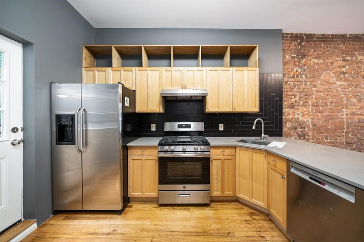 Property Photo:  524 Jersey Ave  NJ 07302 
