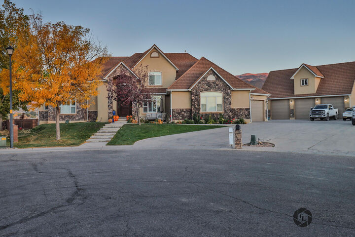 Property Photo:  692 E 5020 N  UT 84721 