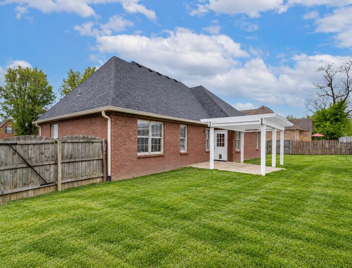 Property Photo:  306 Savanna Drive  KY 40475 