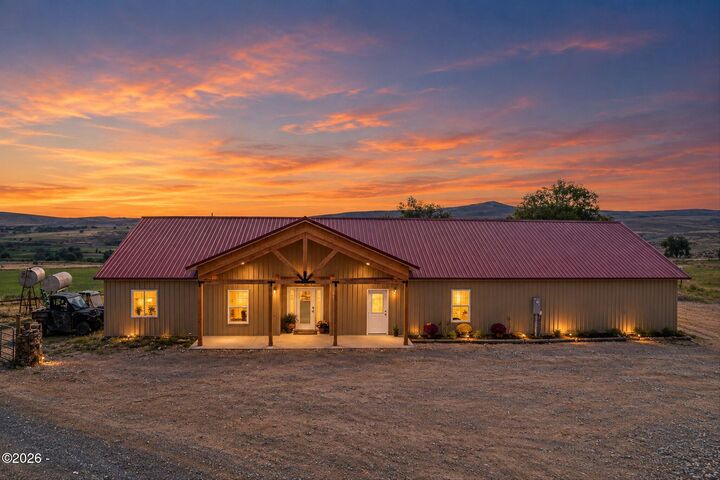 Property Photo:  3099 Little Valley Road  OR 97906 