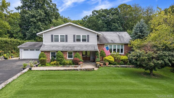 Property Photo:  330 Lakeview Street  NY 10541 