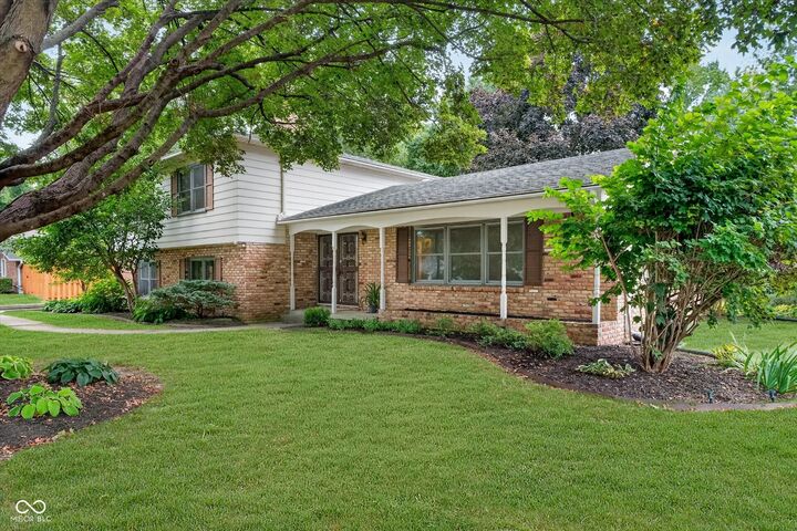 Property Photo: 665 Holliday Lane IN 46260