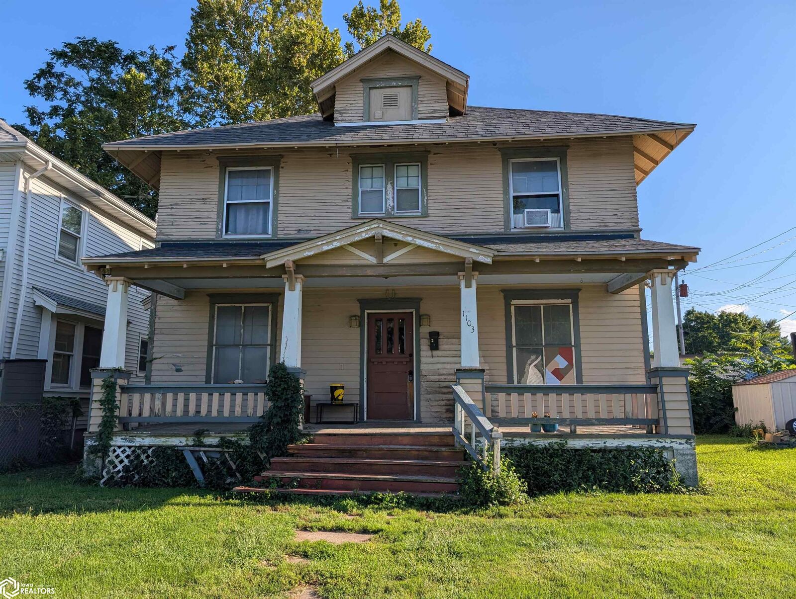 Property Photo:  1103 South Street  IA 52601 