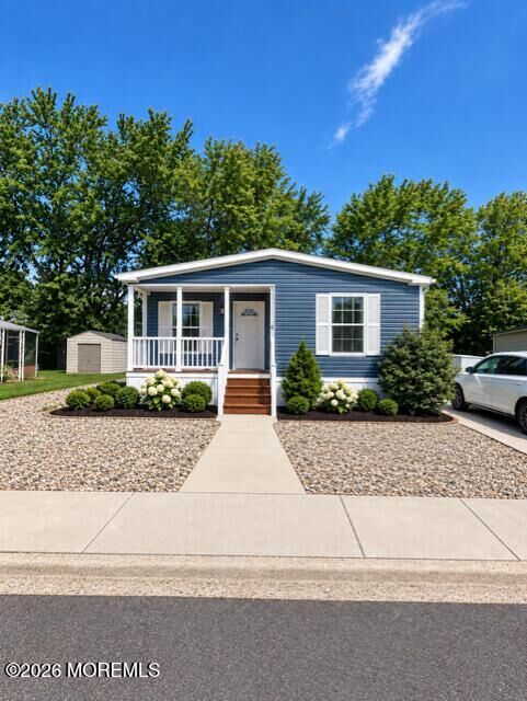 Property Photo:  6 Eagle Road  NJ 08527 