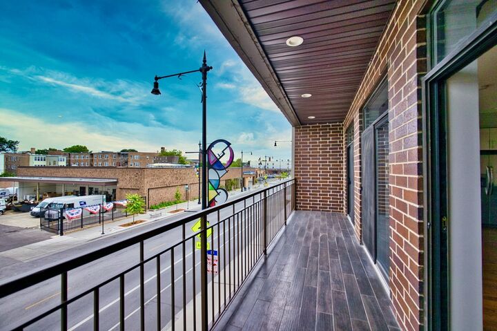 Property Photo:  2515 W Lawrence Avenue 3W  IL 60625 